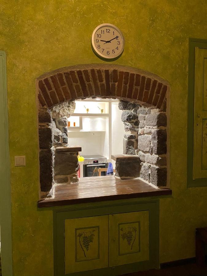Molyvos Boutique House Apartment มิธิมนา ภายนอก รูปภาพ